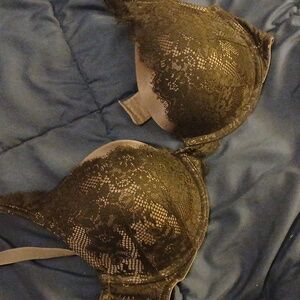Cacique 34ddd bra. Like new